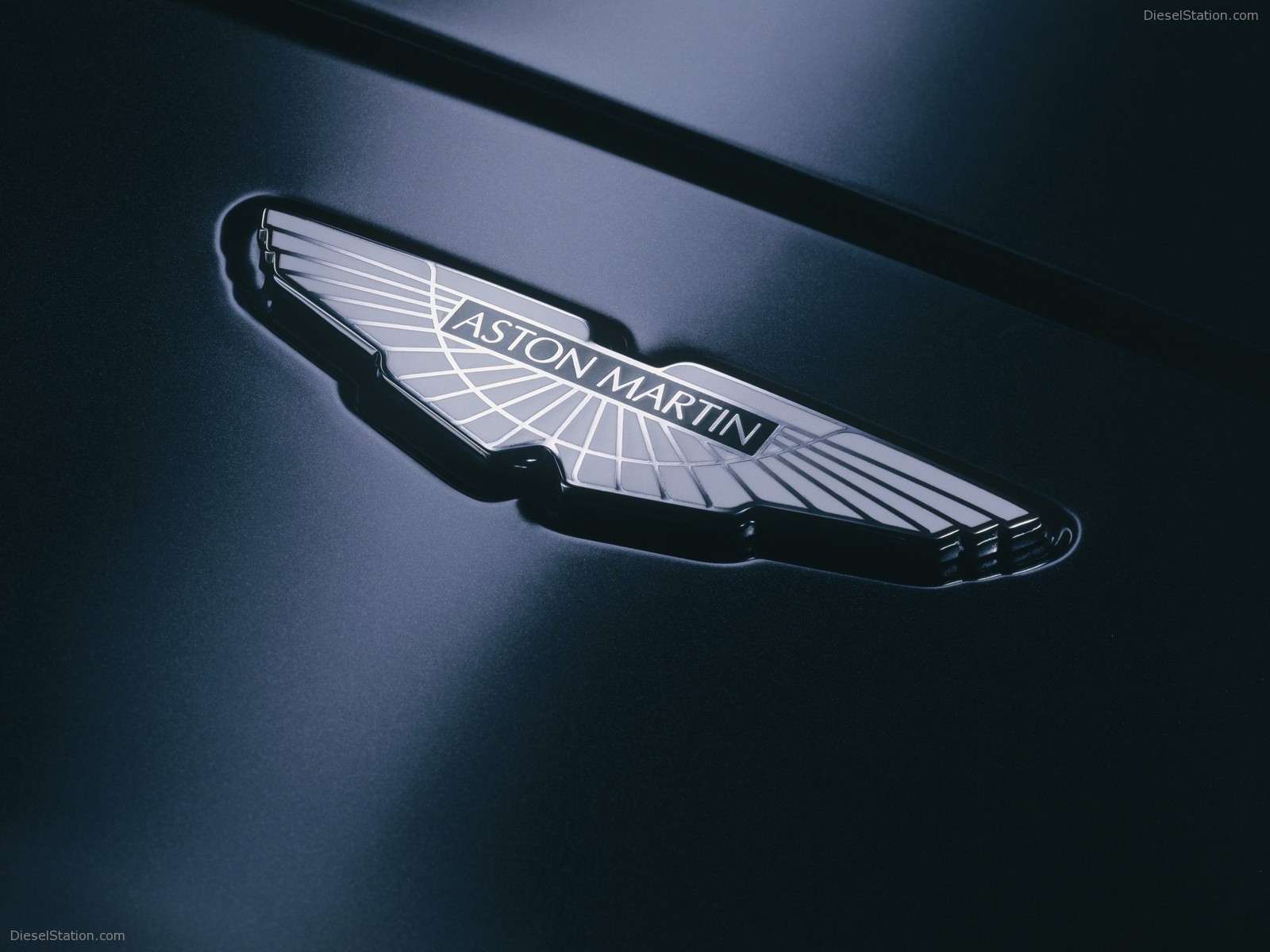 Aston Martin Vanquish V12 S